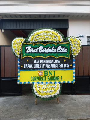 Papan Bunga Duka di Wunim