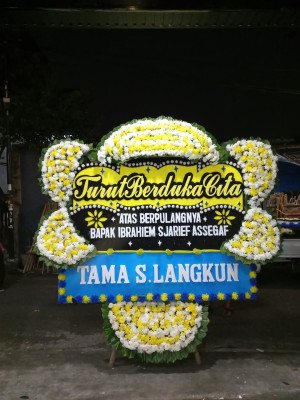 Papan Bunga Duka di Wunim